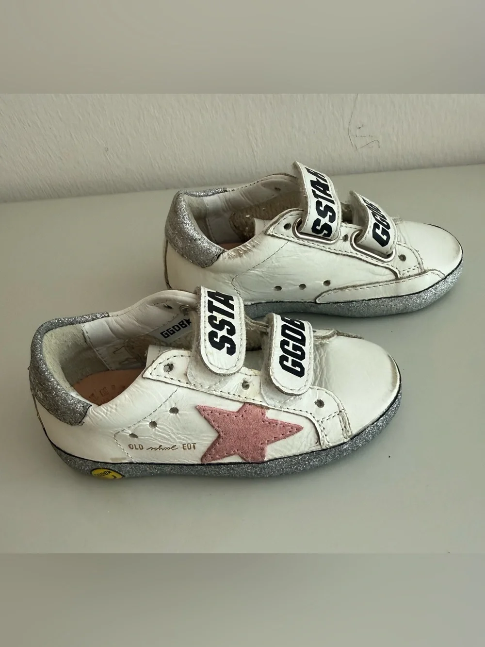 Golden Goose Toddler Old School Junior sneakers size 21